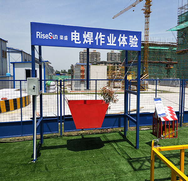 老旧护栏替换 改写城市路途颜值 